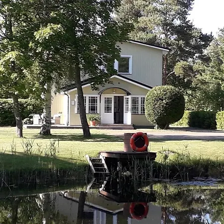 Gardener's House * Nasva (Saare)
